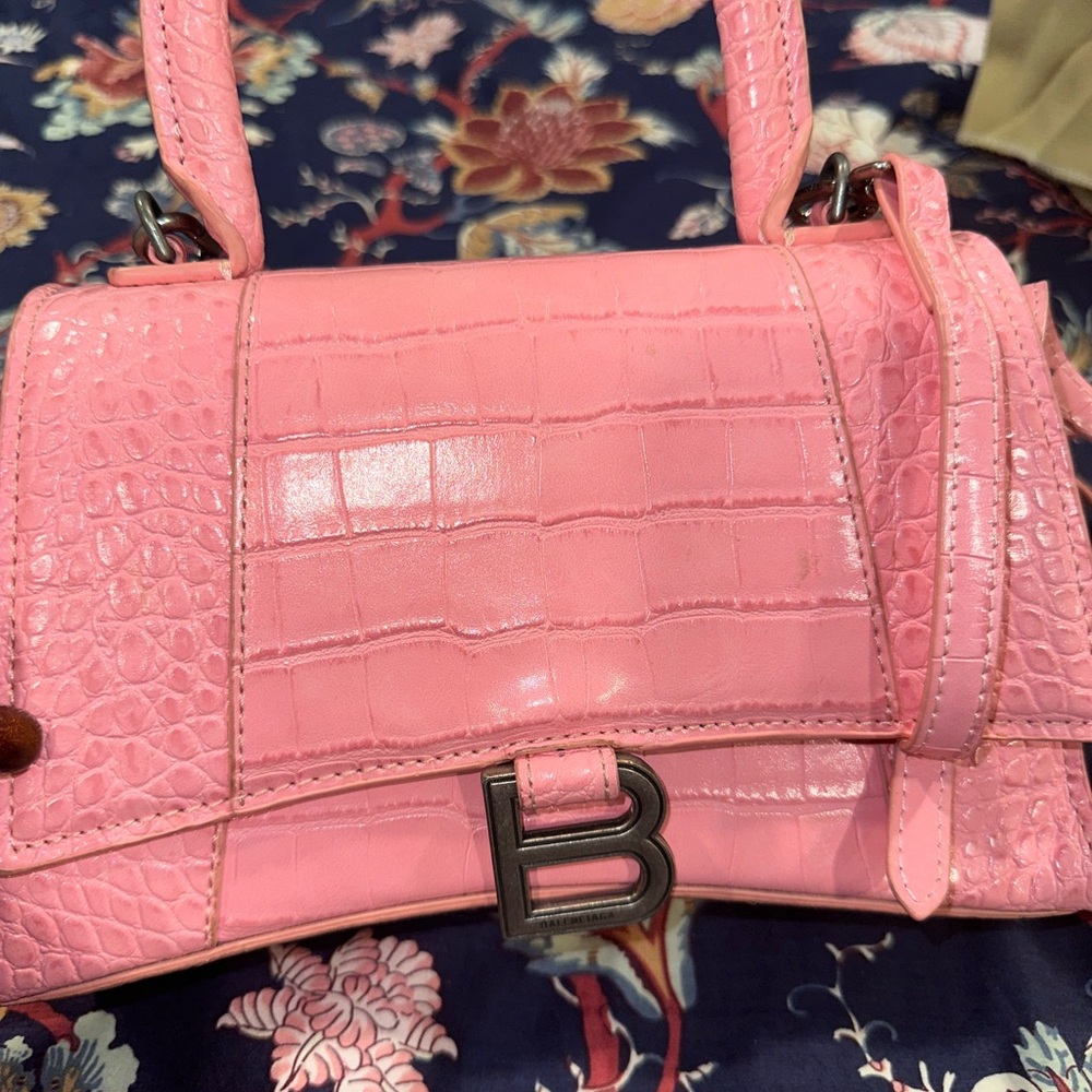 Pastel Pink Structured Shoulder Bag with Textured Material and Thin Straps